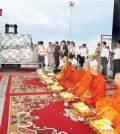 5_two_10th_Century_cambodia_statues