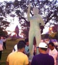 Chea Vichea statue