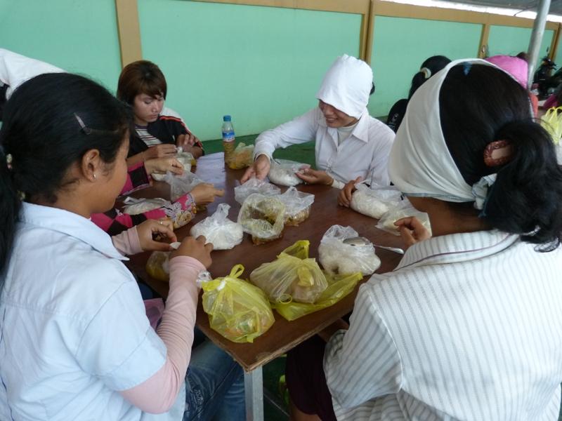 Eating-garment workers