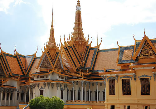 khmer-architecture-at-the-royal-palace