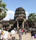 7-Angkor-Wat-Temple_Business_tourist