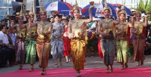 cambodia-dance_1798637i