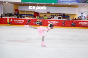 714 꿀팁 Aquarius-Ice-Skating (3)