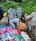 반티민쩨이 주 당국은 시장에서 압수한 2톤 이상의 부적합 식품을 폐기했다.