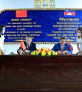 public_works_minister_sun_chanthol_signs_the_phnom_penh-bavet_expressway_agreement_with_china_road_and_bridge_corporation_crbc_representative._transport_ministry