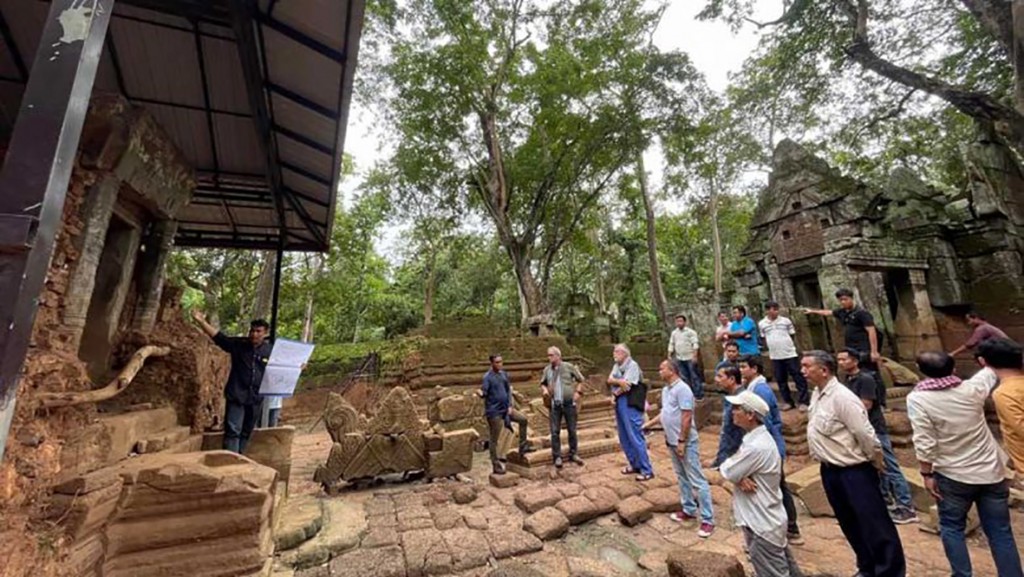national_authority_for_preah_vihear_napv_holds_a_seminar_on_the_preservation_and_repair_of_stones_at_koh_ker_complex_on_august_4._napv