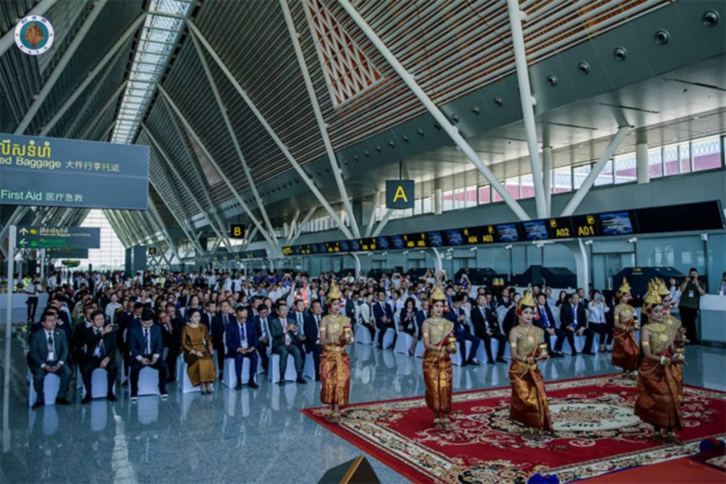 dancing-new-airport (2)