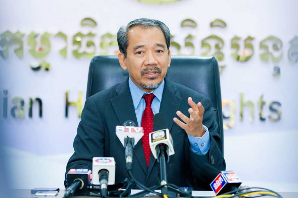 25_12_2023_chrc_president_keo_remy_addresses_a_press_conference_held_to_respond_to_allegations_of_declines_in_democracy_and_human_rights_on_december_22_chrc