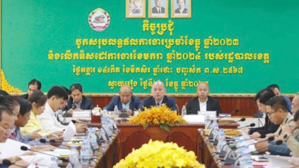 Svay-Rieng-Governor (2)