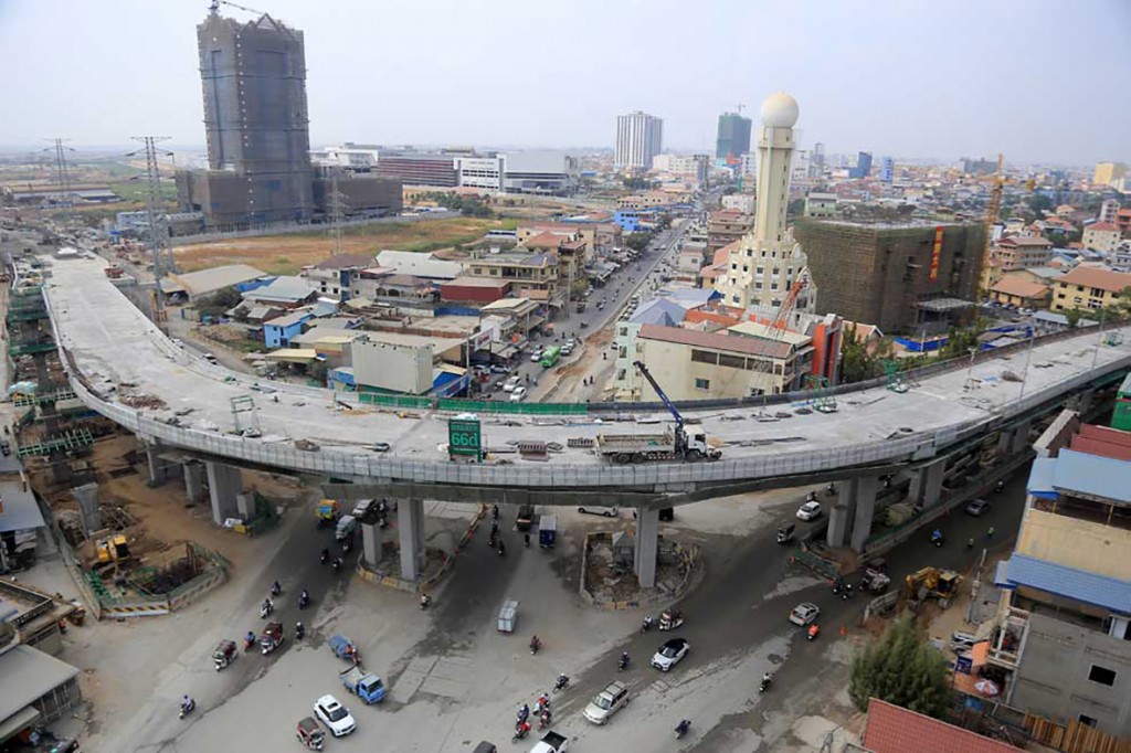 12_2_2024_the_flyover_connecting_hun_sen_and_monivong_blvds_will_be_opened_for_temporary_use_in_march_heng_chivoan