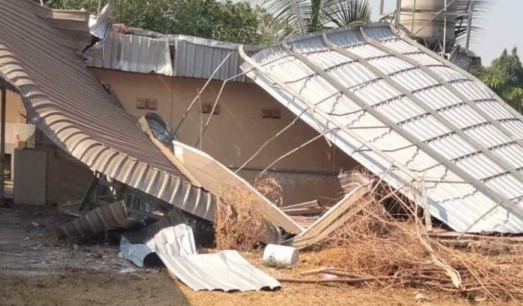 50-houses-damaged-by-rain-and-strong-winds