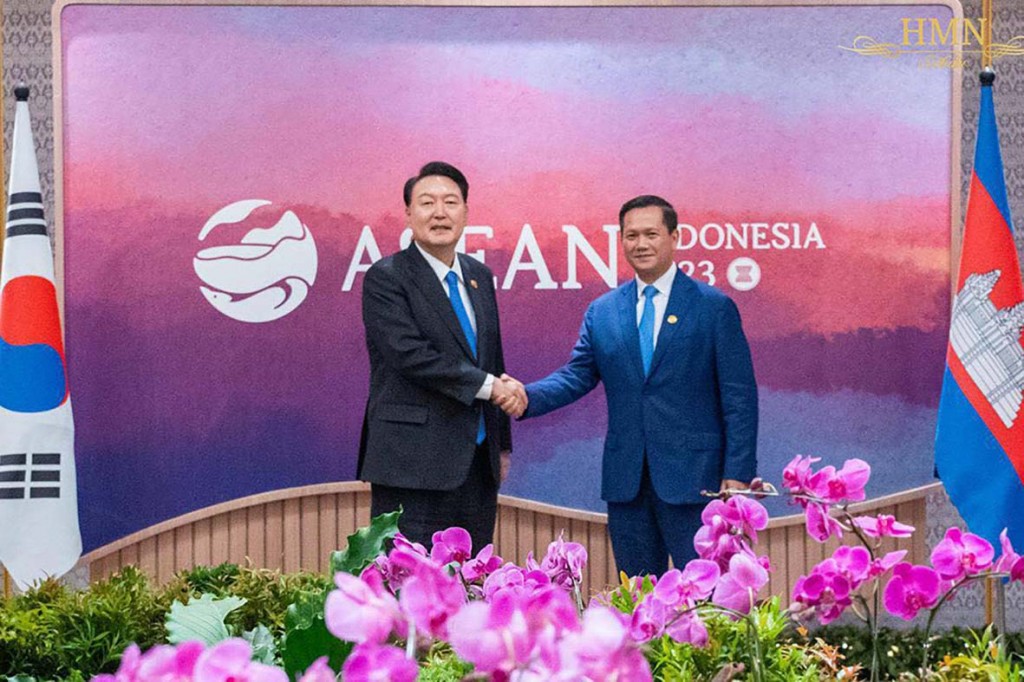 13_5_2024_hun_manet_shakes_hands_with_south_korea_president