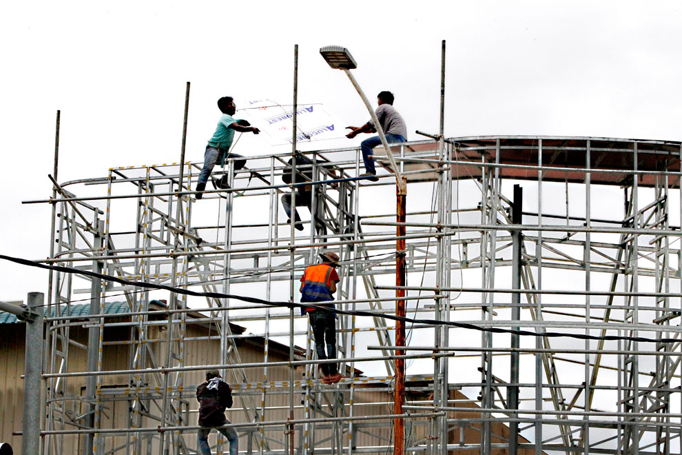 5_6_2024_5_6_2024_11_12_2023_topic_12_workers_construction_was_preparing_iron_for_doing_skybridge_in_meanchey_district_on_26_01_2023_by_heng_chivoan_2_jpg