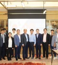 지난 19일 프놈펜 샹그릴라 호텔에서 열린 한캄상공회의소 회장단 월례회의에서 참석자들이 기념사진을 촬영하고 있다._ws