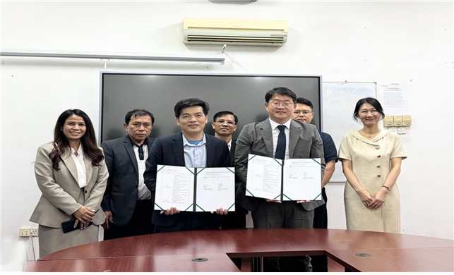캄보디아 왕립프놈펜대 MOA 체결식